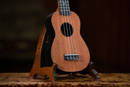 KEIKI K2 Serie Sopran Ukulele Set - Agathis / Mahogany Natural