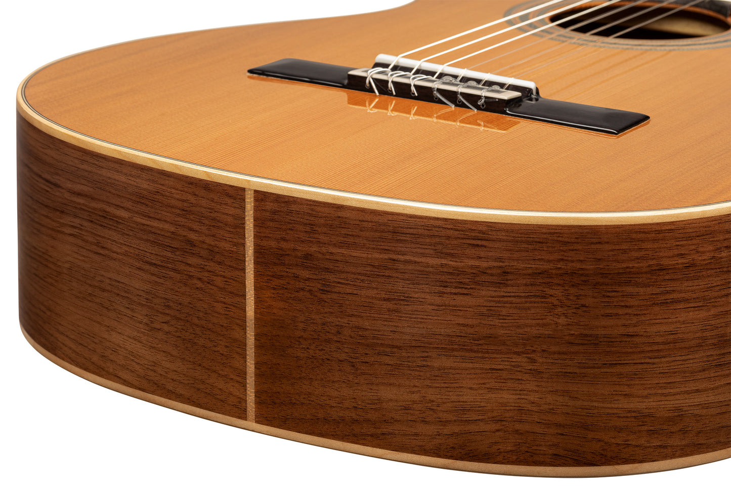 ORTEGA Traditional Series 4/4 Konzertgitarre 6-String + Pro Gigbag