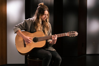 ORTEGA Student Series 4/4 Konzertgitarre 6-String - Natural