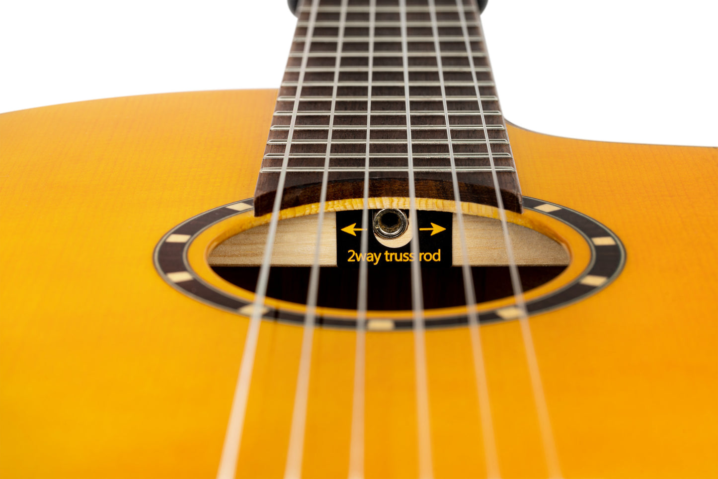 ORTEGA Family Series Pro 4/4 Konzertgitarre 6 String - Massive Fichte / Cypress Gloss Stain Yellow + Bag
