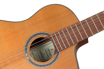 ORTEGA Thermo Series 4/4 Nylon String Guitar 6-String + Pro Gigbag