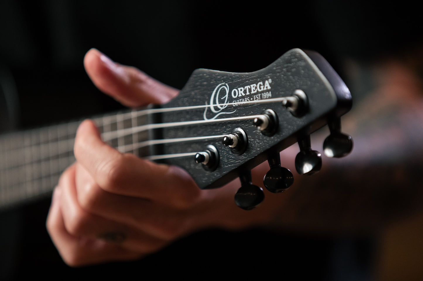 ORTEGA Horizon Series Concert Ukulele 4 String - Okoume Black