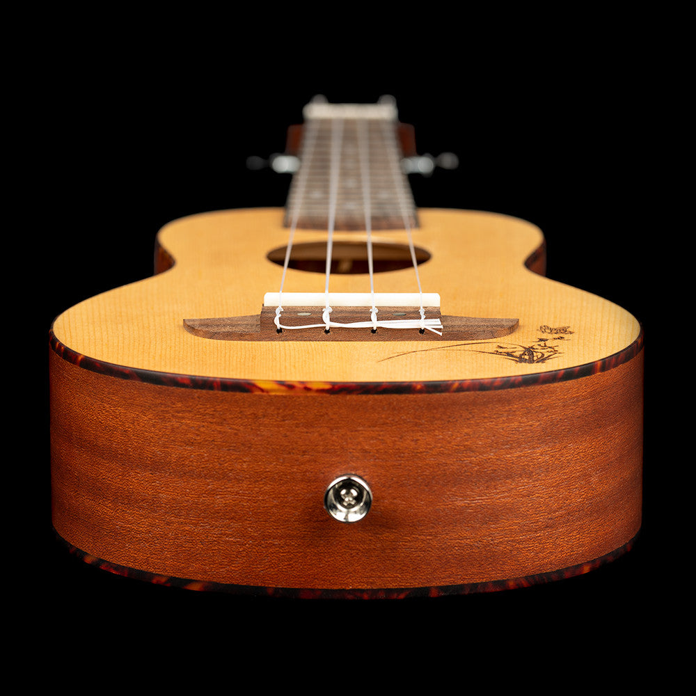 ORTEGA Bonfire Serie Sopran Ukulele 4 String - Fichte/Sapele Natur