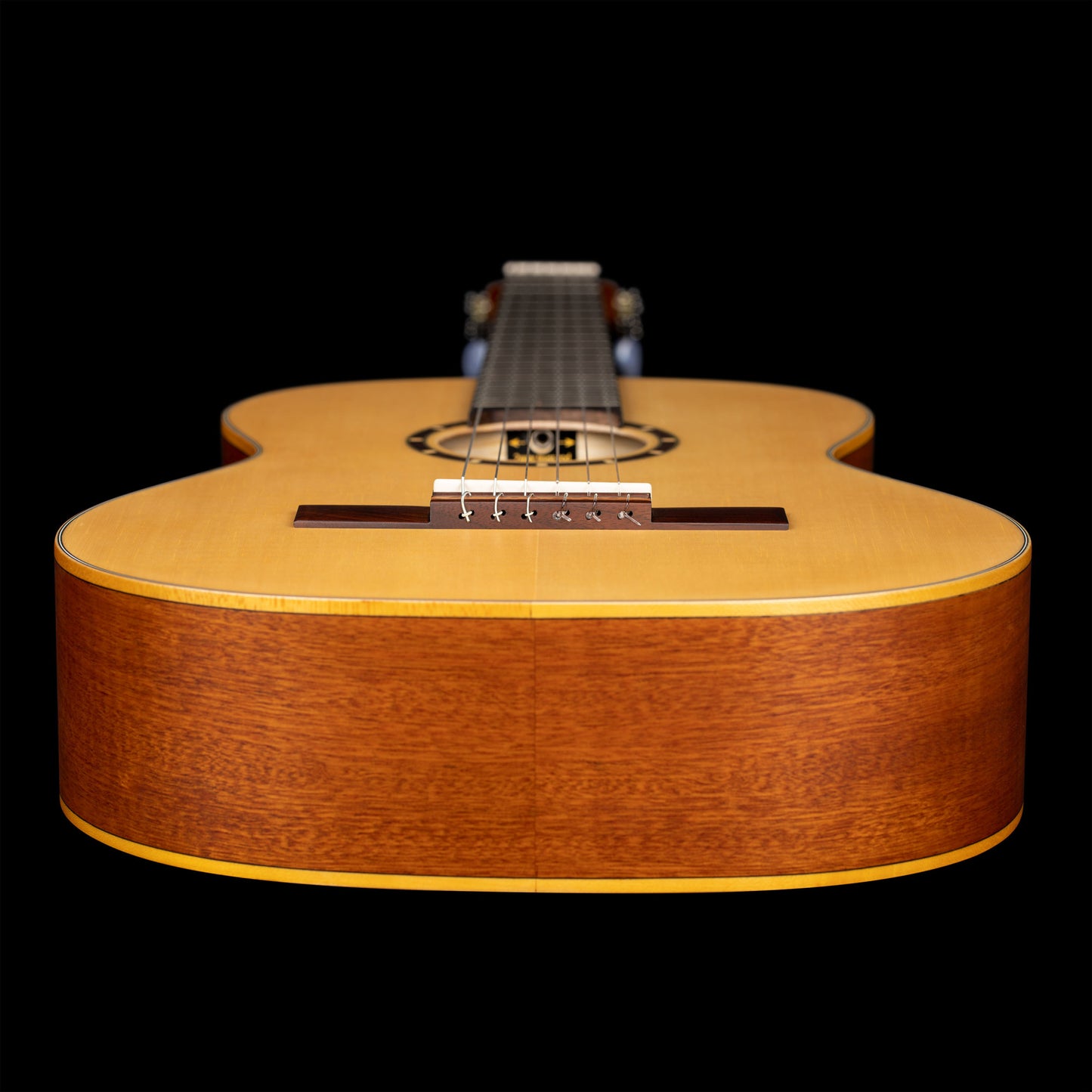 ORTEGA Family Series 7/8 Konzertgitarre 6 String - Mahagoni Natur + Bag
