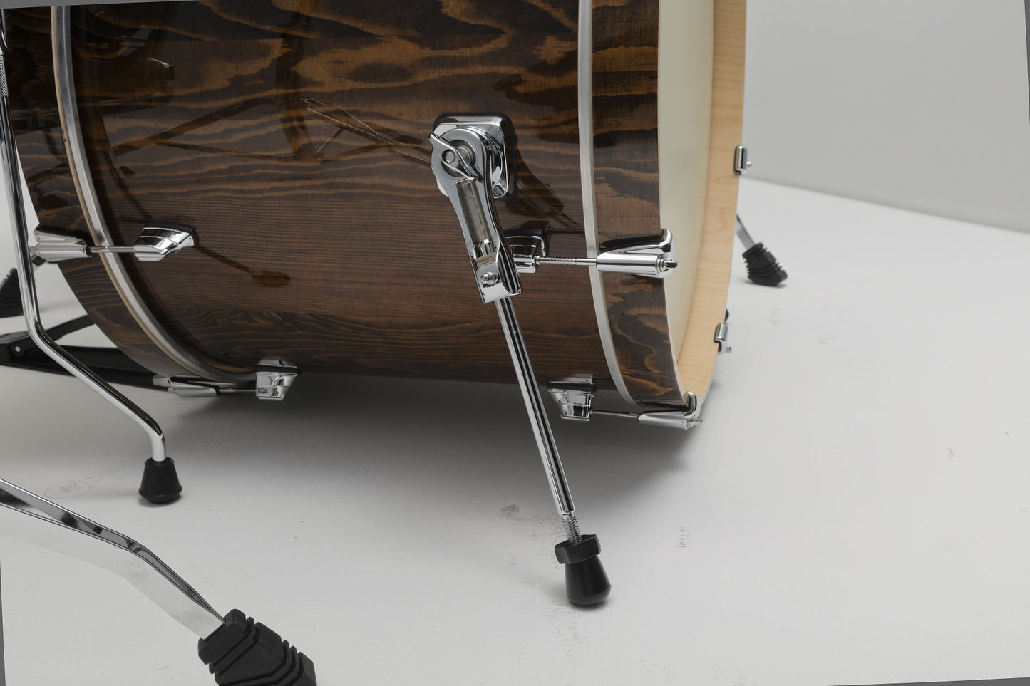 TAMA Superstar Classic Bass Drum 24" x 16" - Gloss Java Lacebark Pine/Chrome HW