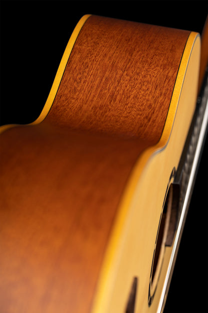 ORTEGA Family Series 7/8 Konzertgitarre 6 String - Mahagoni Natur + Bag