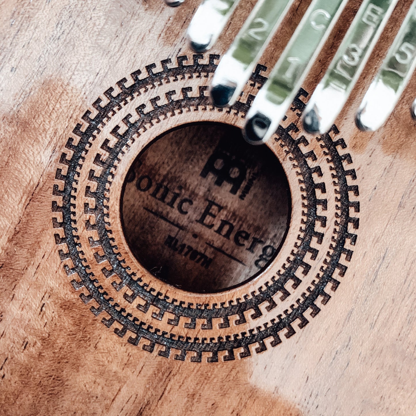 Meinl Sonic Energy Sound Hole Kalimba, 17 Töne, Akazie
