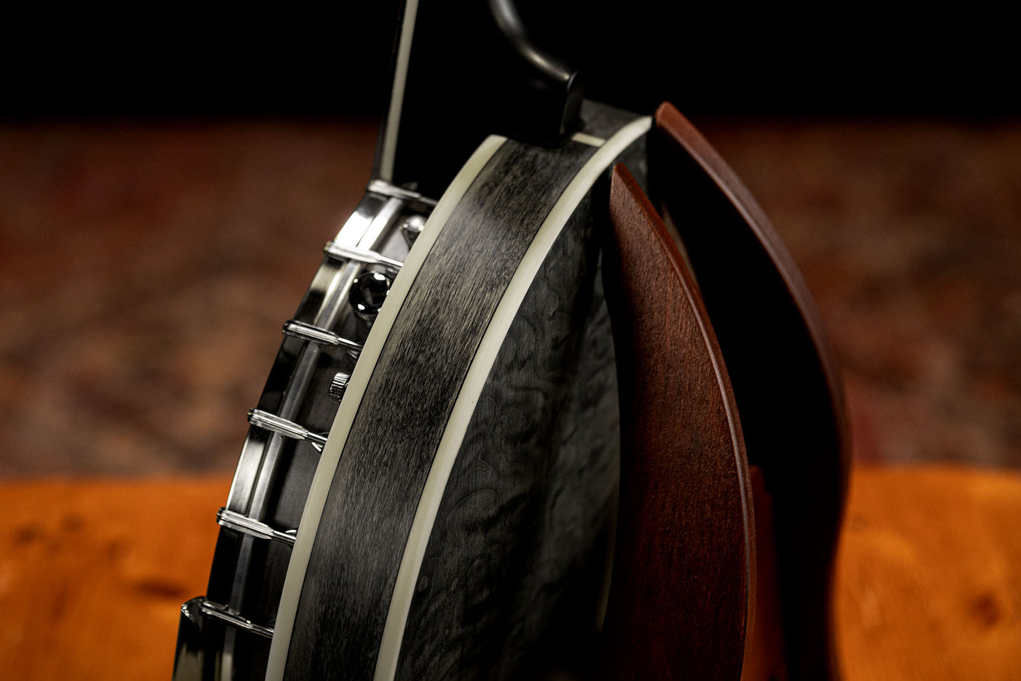 ORTEGA Falcon Serie Banjo 5 String Lefty - Maple Charcoal + Bag