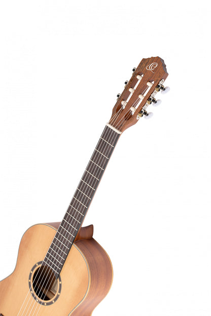 ORTEGA Family Series 3/4 Konzertgitarre 6 String - Zeder / Mahagoni Natur + Bag