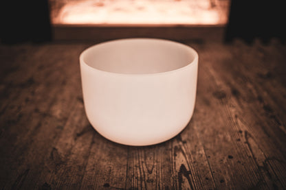 MEINL Sonic Energy Weiß-mattierte Kristallklangschale 12“ - E4/Solarplexus Chakra/432 Hz
