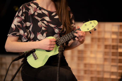 KEIKI K2 Serie Sopran Ukulele Set - Agathis / ABS Tomatillo