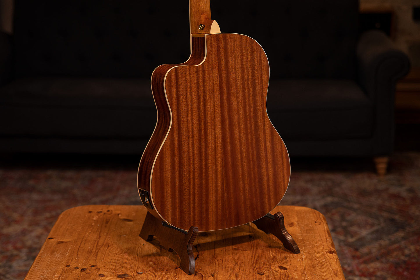 ORTEGA Family Series Pro 4/4 Classical Guitar 6 String - Solid Spruce / Mahogany Natural + Bag