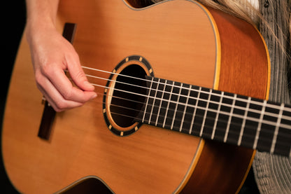 ORTEGA Family Series 4/4 Classical Slim Neck Guitar 6 String - Cedar / Mahogany Natural + Gigbag