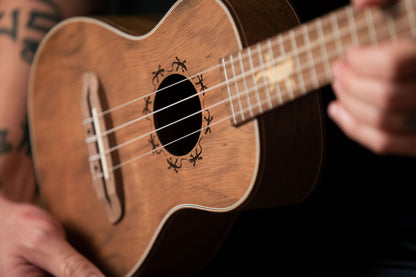 ORTEGA Lizard Series Concert Ukulele 4 String - Paldao Natural + Bag