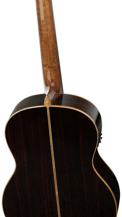 ORTEGA Performer Series 4/4 Konzertgitarre 6-String - Natural + Gigbag