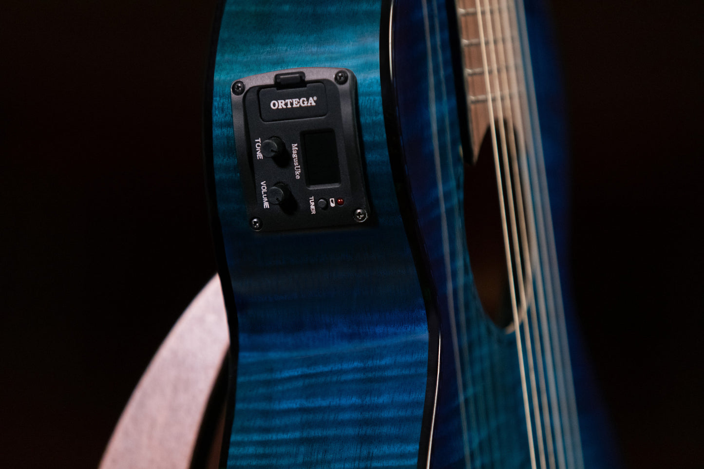 ORTEGA Mini Travel Series 1/8 Guitar 6 String - Flamed Mahogany Faded Blue + Bag
