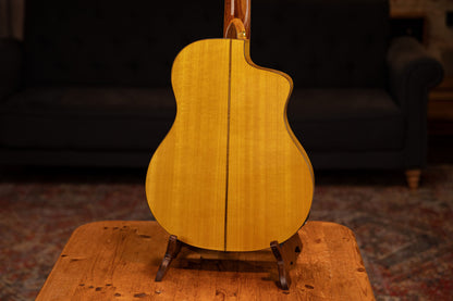 ORTEGA Family Series Pro 4/4 Konzertgitarre 6 String Lefty - Massive Fichte / Cypress Gloss Stain Yellow + Bag