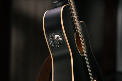 ORTEGA Family Series 4/4 Classical Slim Neck Guitar 6 String - Spruce / Mahogany Satin Black + Gig Bag