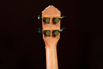 ORTEGA Timber Serie Konzert Ukulele 4 String - Open Pore Finish + Bag