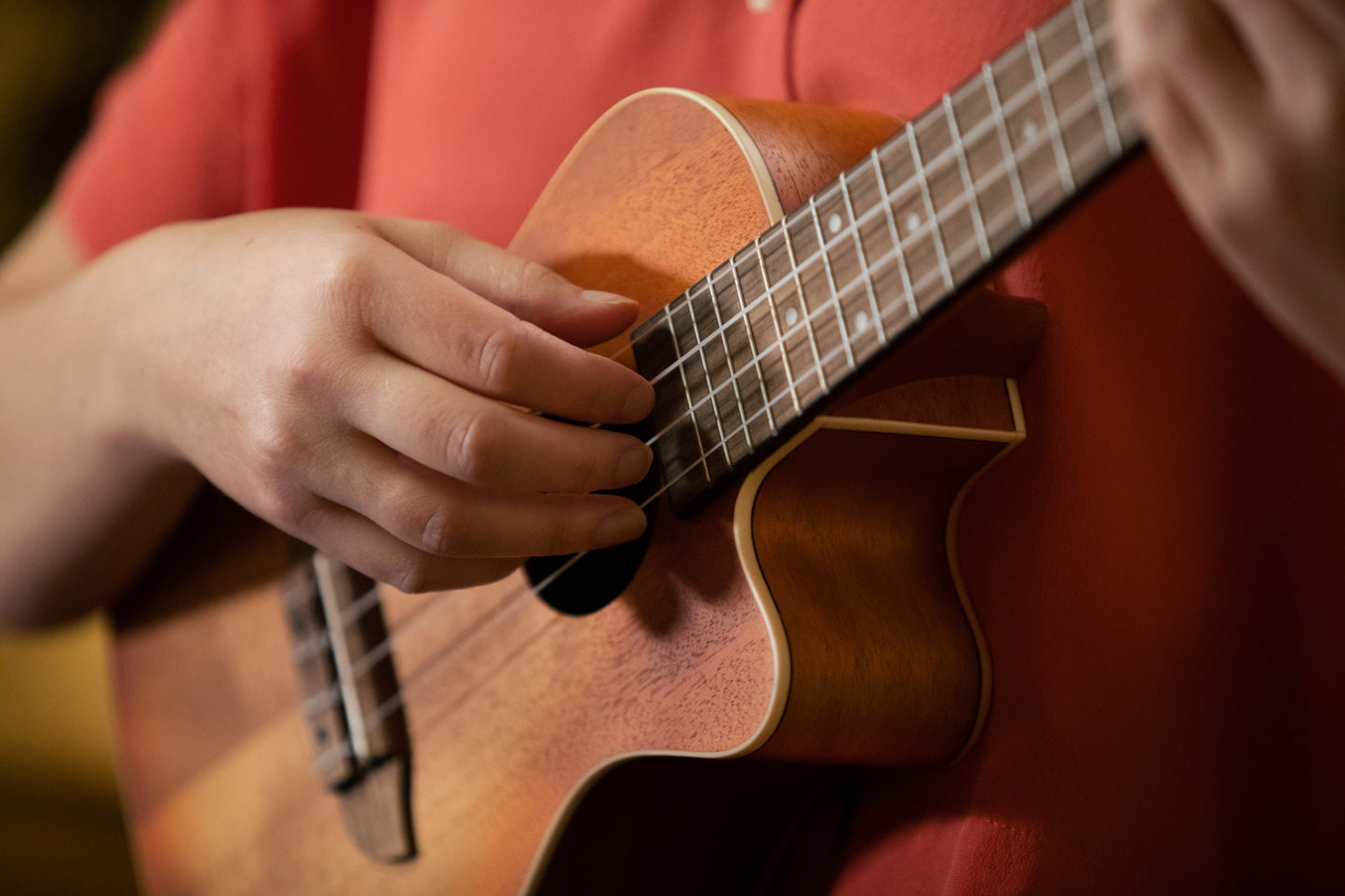 ORTEGA Earth Serie Konzert Preamp Ukulele 4 String - Sunburst