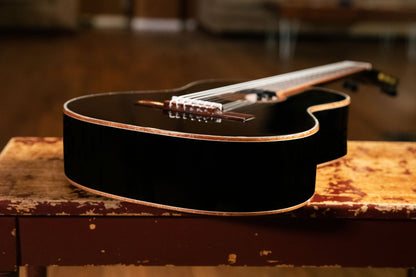 ORTEGA Family Series 4/4 Konzertgitarre 6 String - Fichte / Mahagoni + Bag