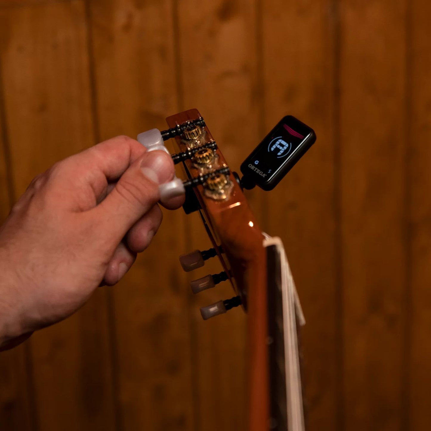ORTEGA Multi-Mode Headstock-Tuner