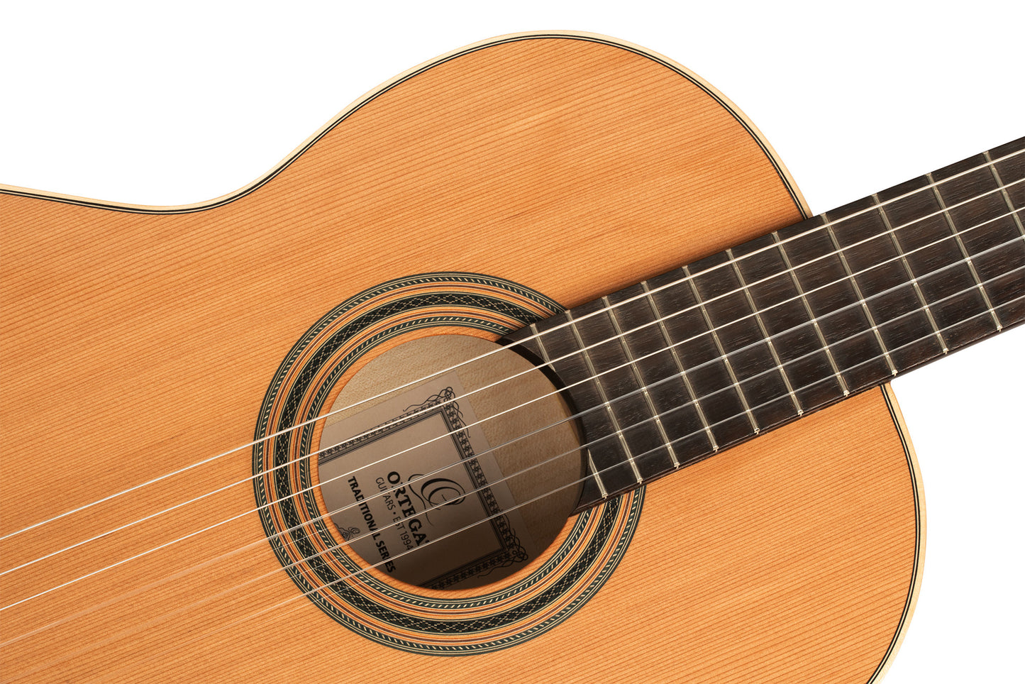 ORTEGA Traditional Series 4/4 Nylon String Guitar 6-String + Pro Gigbag