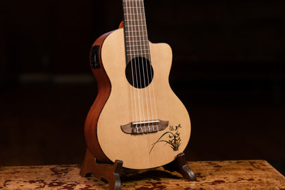 ORTEGA Mini Travel Series 1/8 Guitar 6-String - Natural