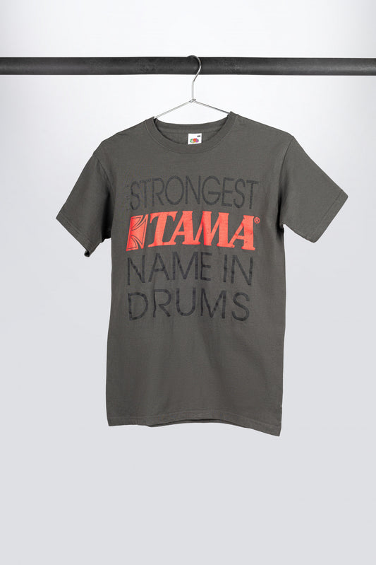 TAMA T-Shirt in dunkelgrau mit "Strongest Name" Frontprint