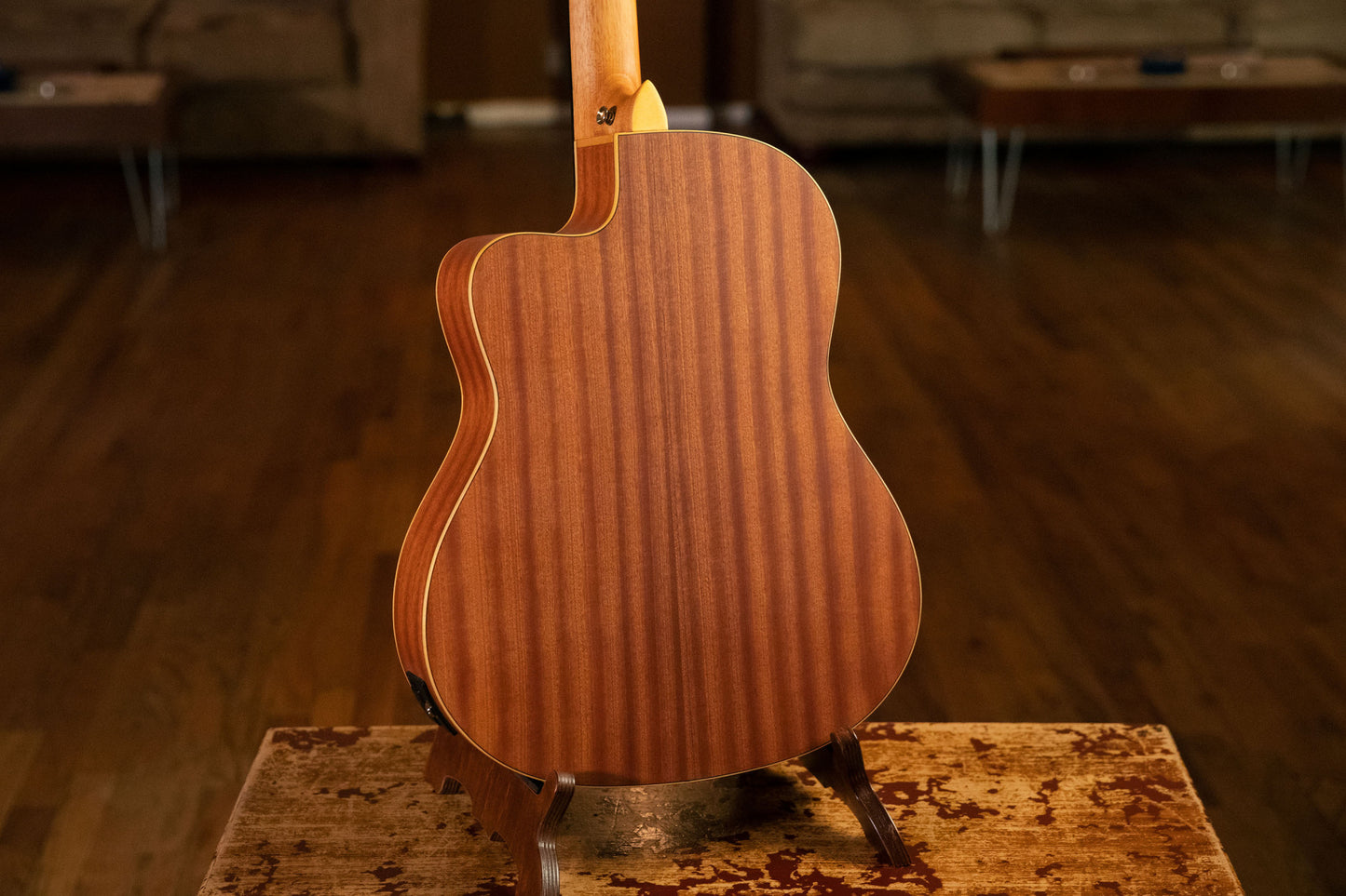 ORTEGA Family Series Pro 4/4 Slim Neck Konzertgitarre 6 String - Massive Zeder / Mahagoni Natur + Bag