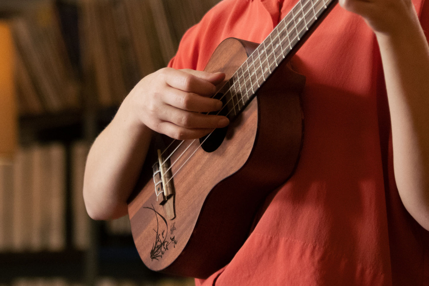 ORTEGA Bonfire Series Tenor Ukulele 4 String - Sapele Natural