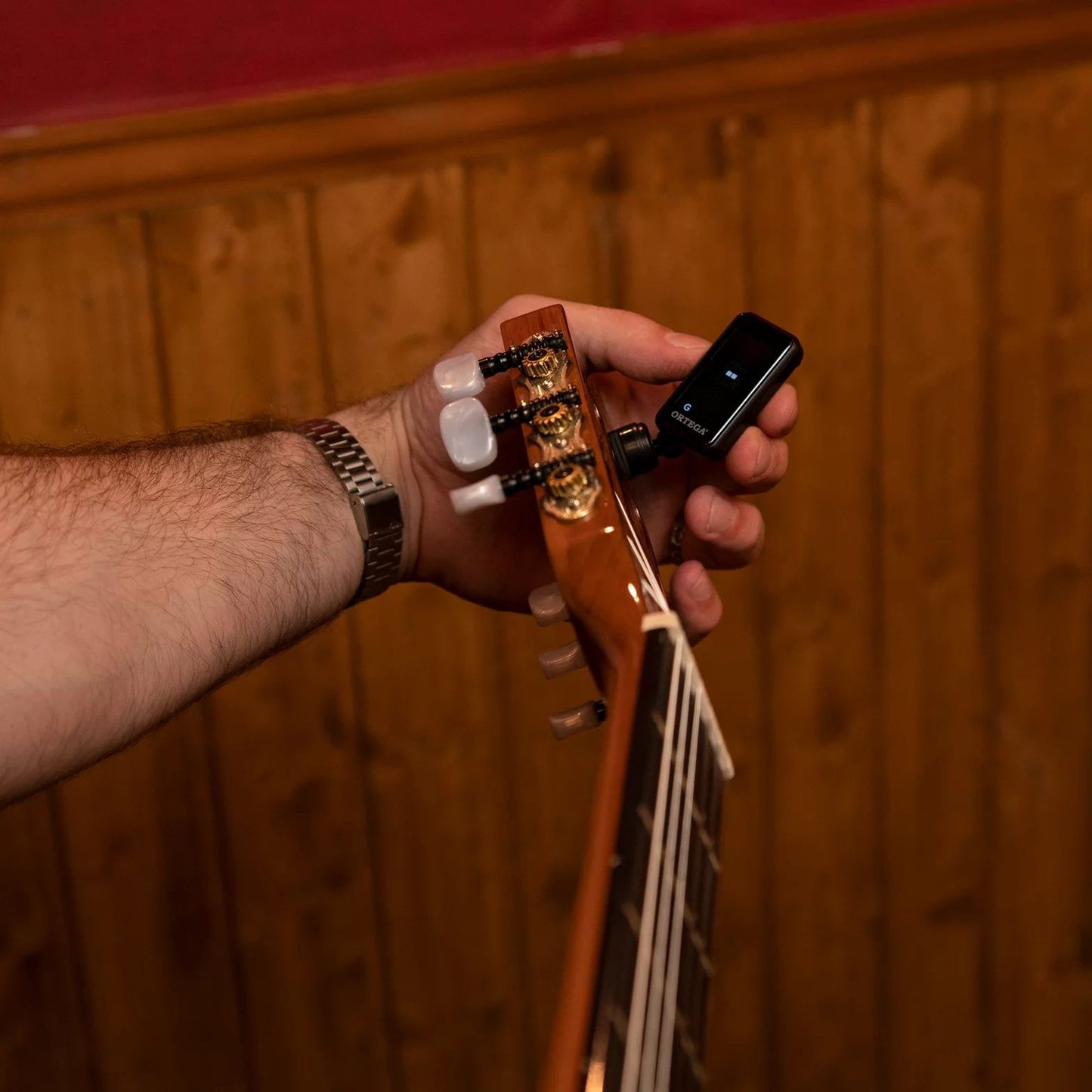 ORTEGA Multi-Mode Headstock-Tuner