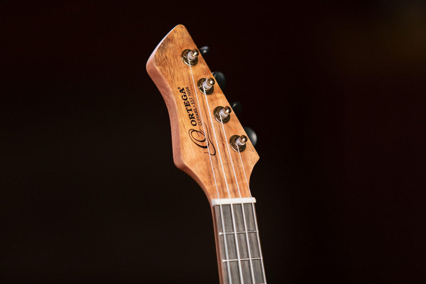 ORTEGA Horizon Series Concert Preamp Ukulele 4 String - Mango Natural + Bag