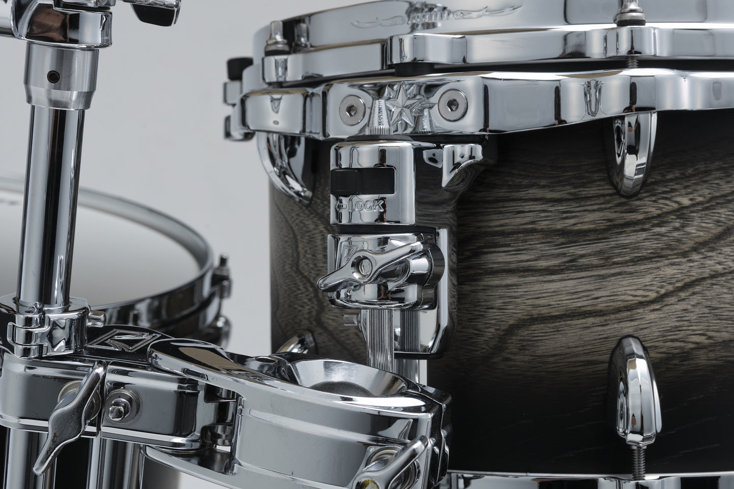 TAMA Star Walnut Rack Tom 13" x 9" - Satin Black Japanese Sen Burst/Chrom HW