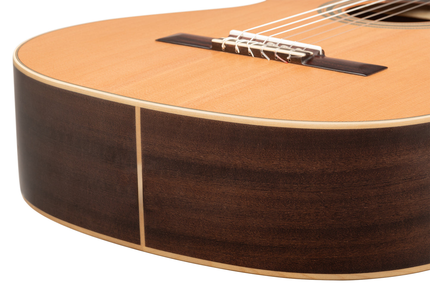 ORTEGA Traditional Series 4/4 Konzertgitarre 6-String + Pro Gigbag