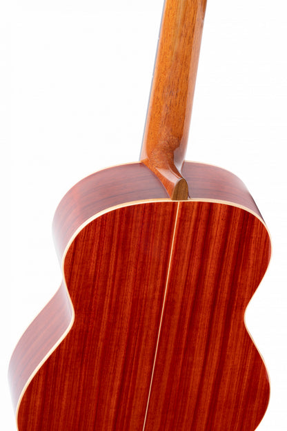 ORTEGA Traditional Series 4/4 Konzertgitarre 6-String Lefty - Natur Zeder + Gigbag