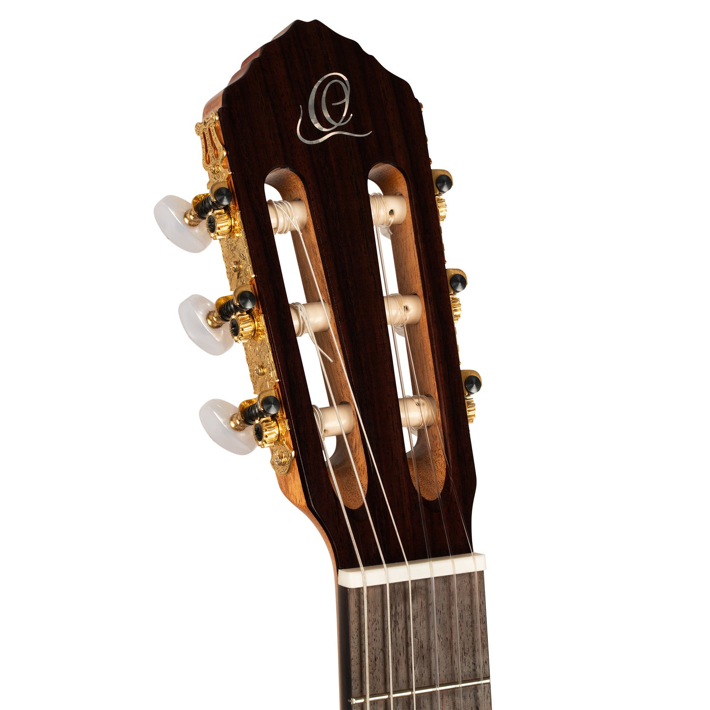ORTEGA Traditional Series 4/4 Nylon String Guitar 6-String + Pro Gigbag