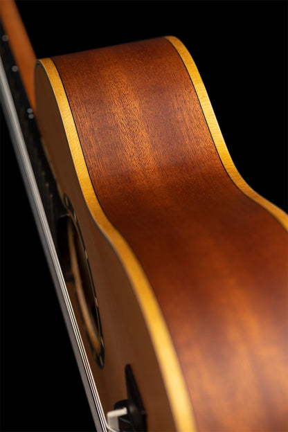 ORTEGA Family Series 1/4 Konzertgitarre 6 String Lefty - Zeder / Mahagoni Natur + Bag