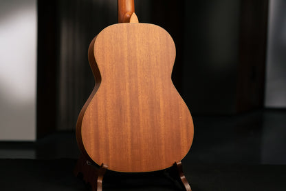 ORTEGA Family Series 3/4 Konzertgitarre 6 String - Zeder / Mahagoni Natur + Bag