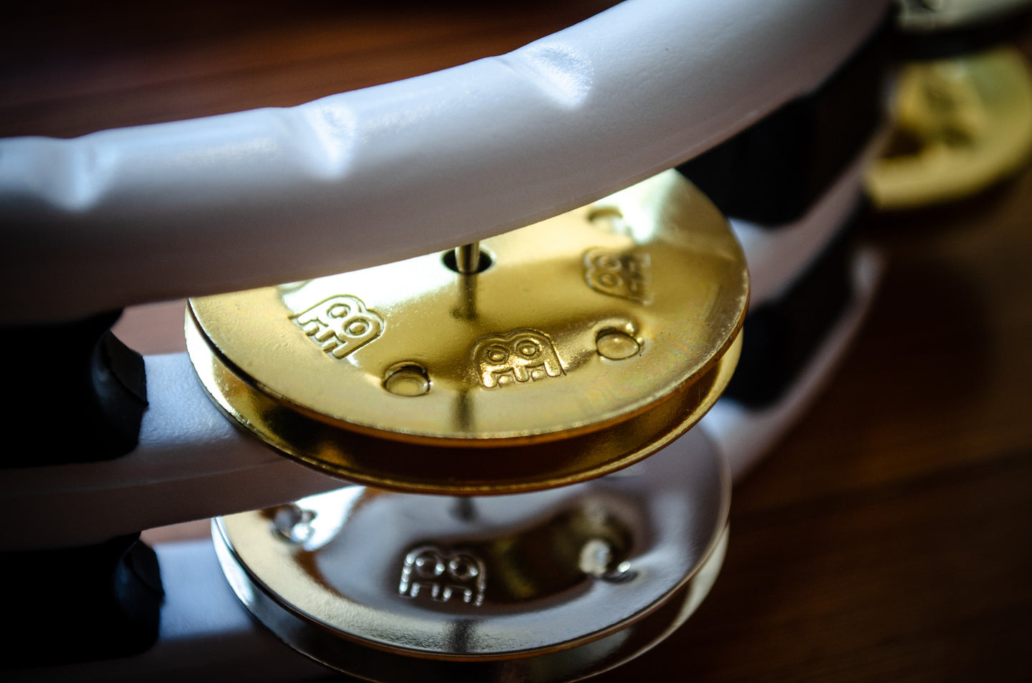 MEINL Percussion Traditional ABS Series Hand Held Molded ABS Tambourine - weiß/vernickelter Stahl/Messing massiv