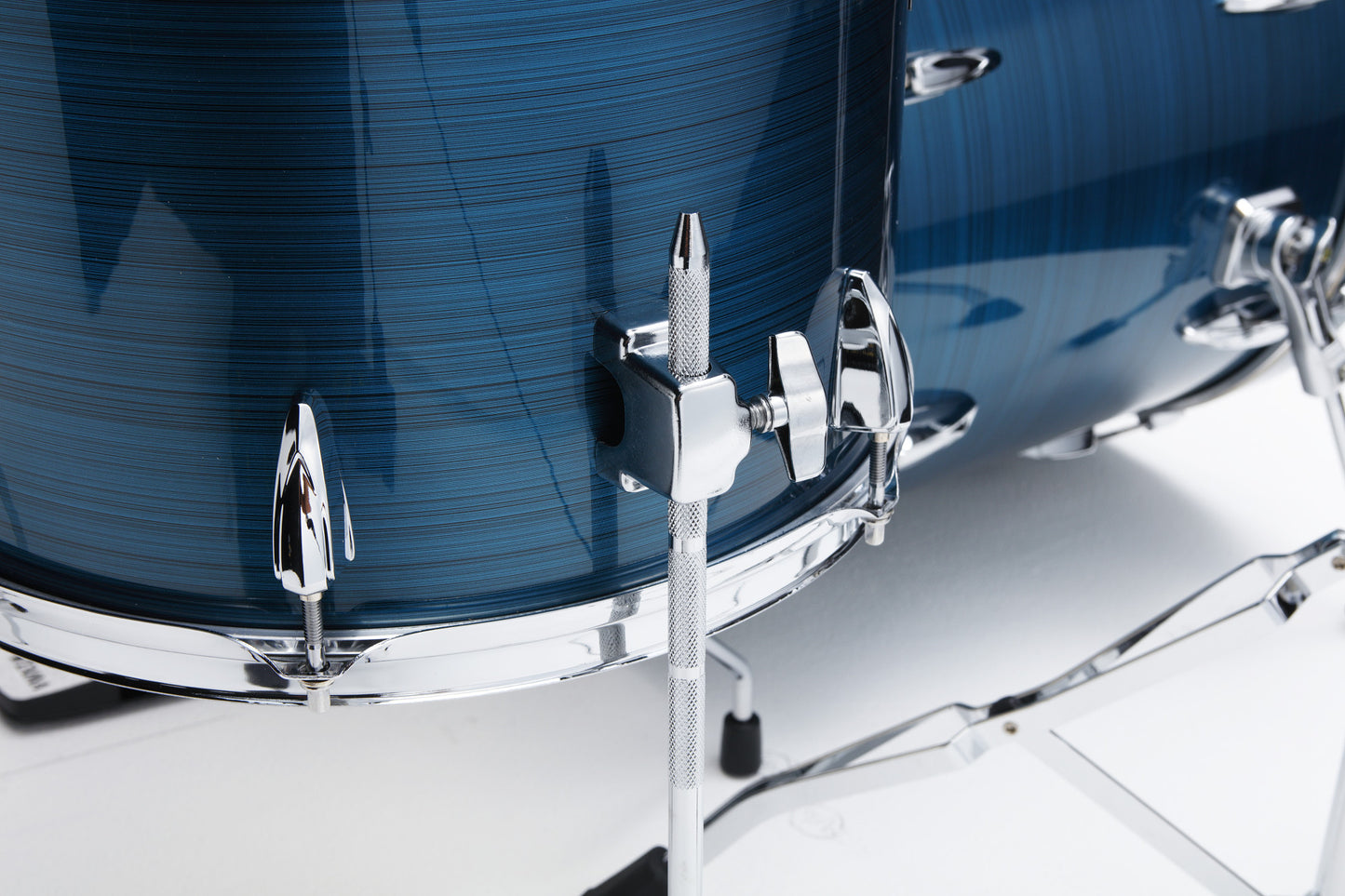TAMA Imperialstar Drum Set 5 teilig - Hairline Blue/Chrom HW + MEINL Cymbals HCS Cymbal Kit/Stage Master Double-Braced Hardware Kit