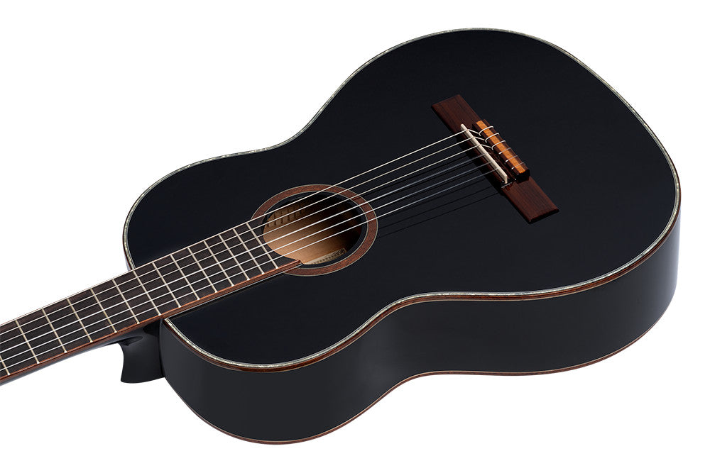 ORTEGA Family Series 4/4 Konzertgitarre 6 String Lefty - Fichte / Mahagoni + Bag