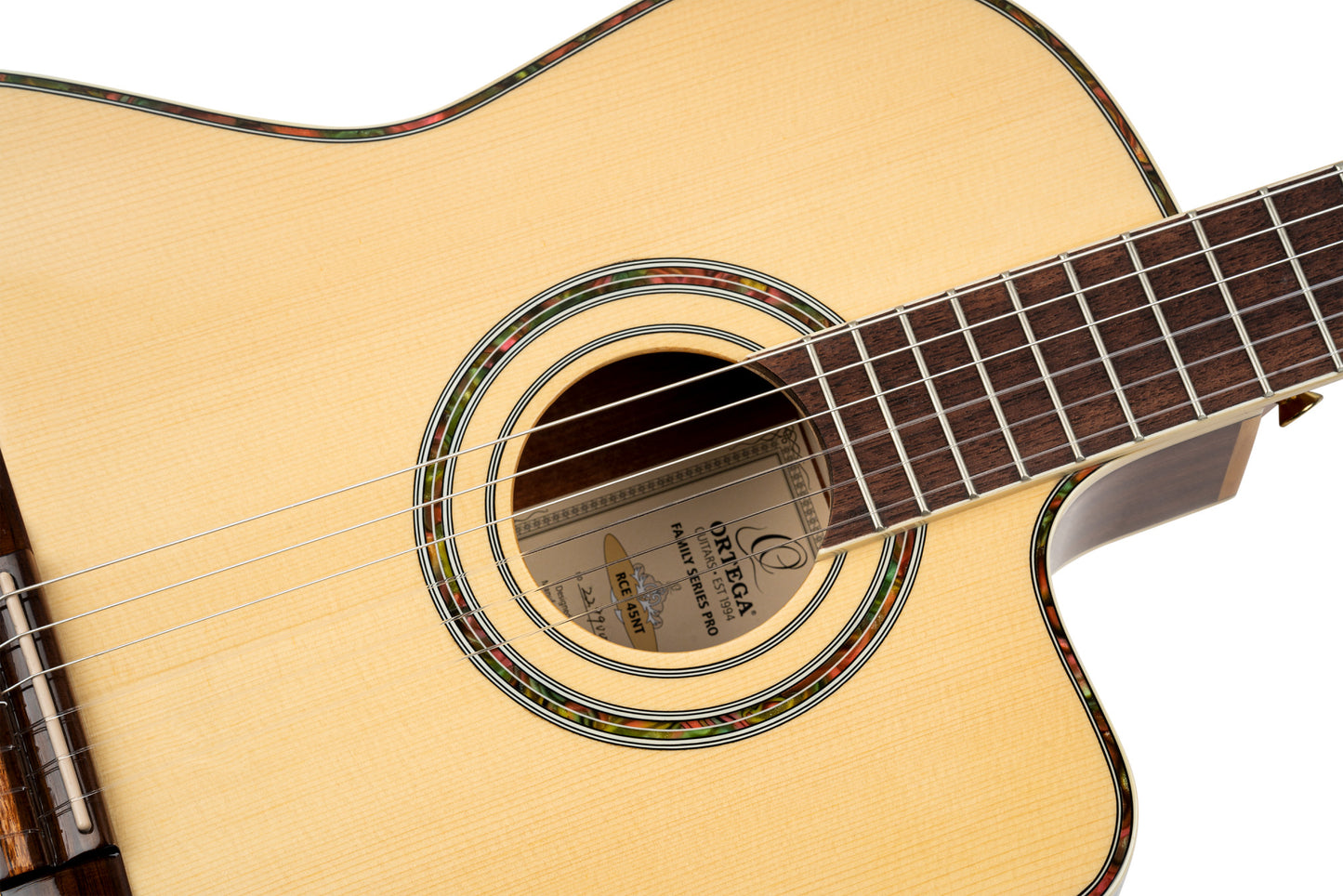 ORTEGA Family Series Pro 4/4 Classical Guitar 6 String - Solid Spruce / Mahogany Natural + Bag