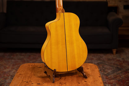 ORTEGA Family Series Pro 4/4 Konzertgitarre 6 String - Massive Fichte / Cypress Gloss Stain Yellow + Bag