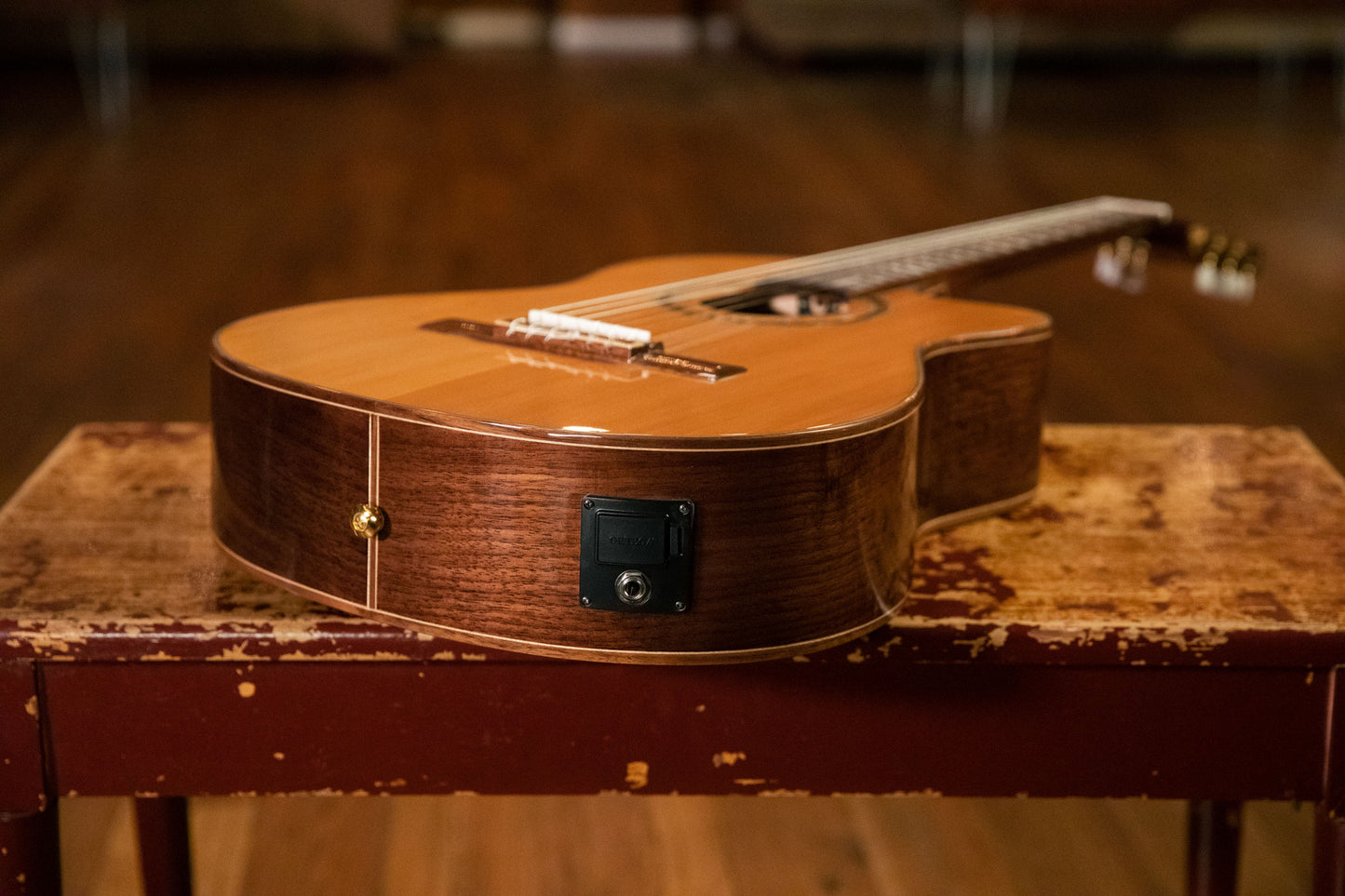 ORTEGA Performer Series 4/4 Konzertgitarre 6-String - Natural + Gigbag
