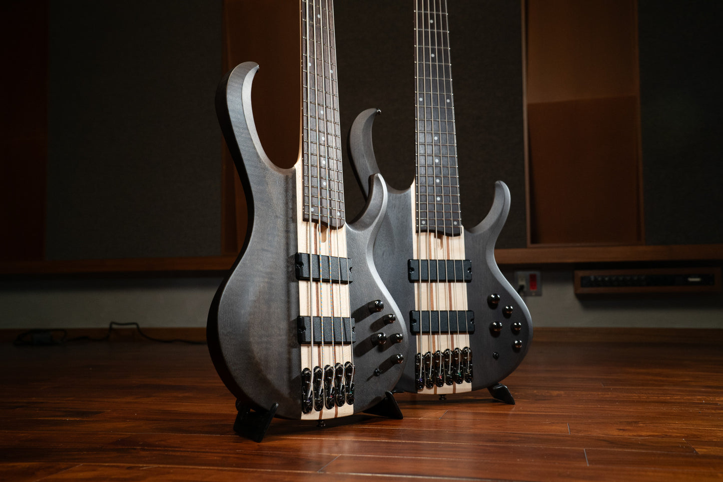 IBANEZ BTB Electric Bass 5-String - Transparent Gray Flat