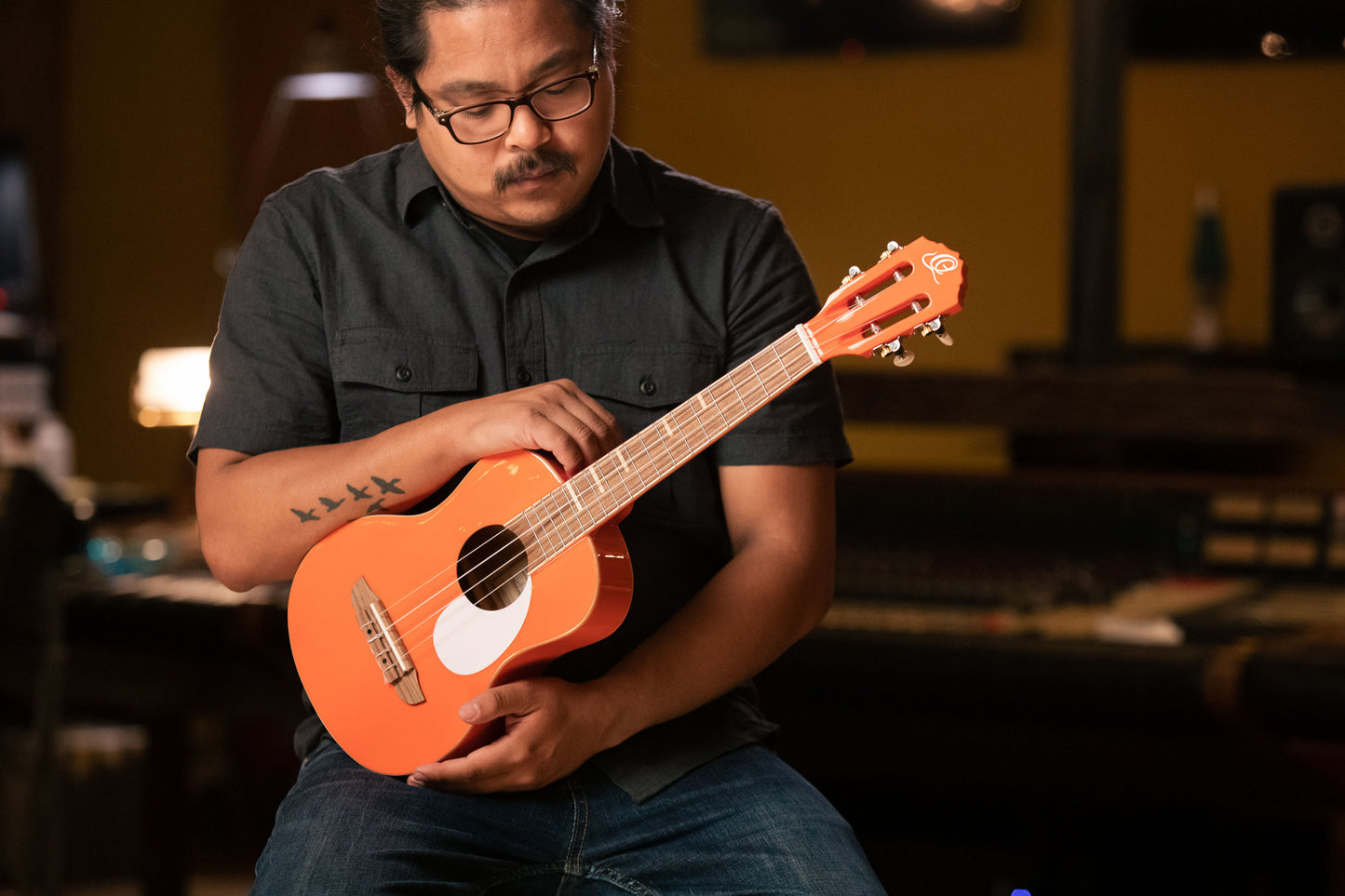 ORTEGA Gaucho Series Ukulele 4 String - Ortega Orange + Bag