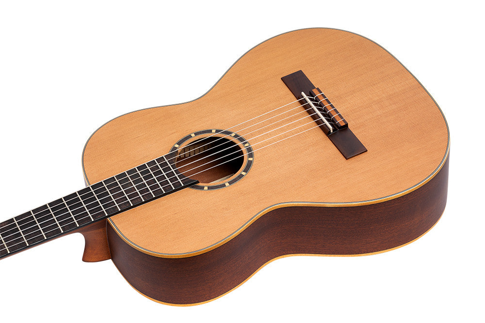 ORTEGA Family Series 7/8 Konzertgitarre 6 String Lefty - Zeder / Mahagoni Natur + Bag