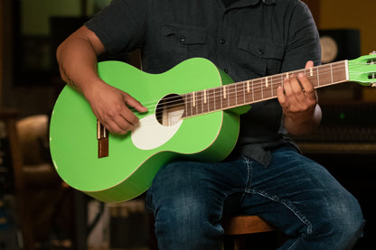 ORTEGA Gaucho Series 4/4 Nylon String Guitar 6-String - Green Apple + Gig Bag