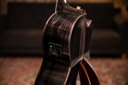 ORTEGA The Private Room Medium Scale Acoustic Bass 4 String Lefty - Spruce / Striped Ebony Natural + Bag